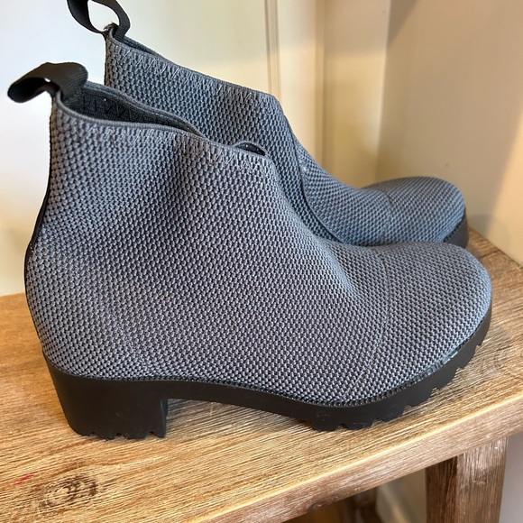 NEW Charleston Shoe Co Upper Monterey Boots Gray Women's size 8 - Picture 1 of 8